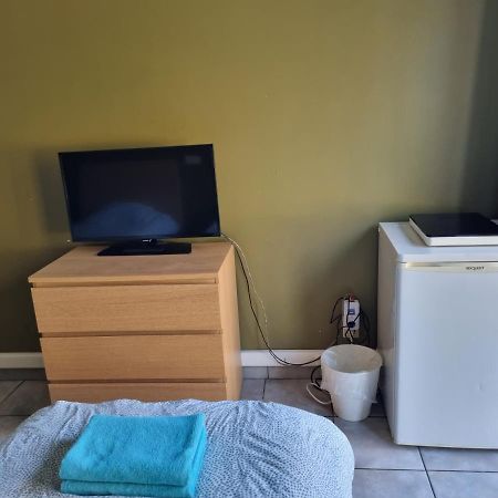 Hotel Logies Waasland Sint-Niklaas Esterno foto